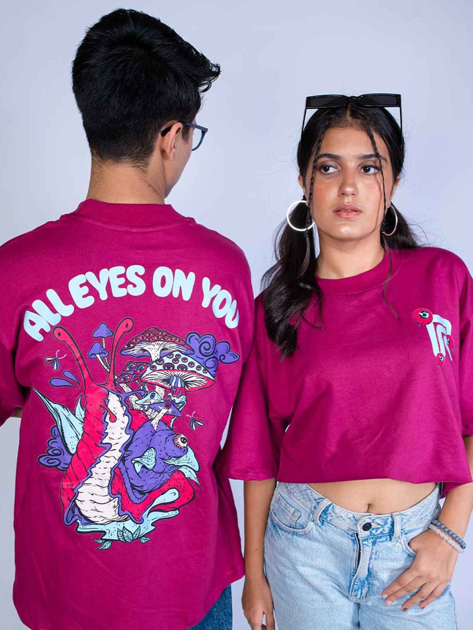 ALL EYES ON ME T - SHIRT - STICK IT UP