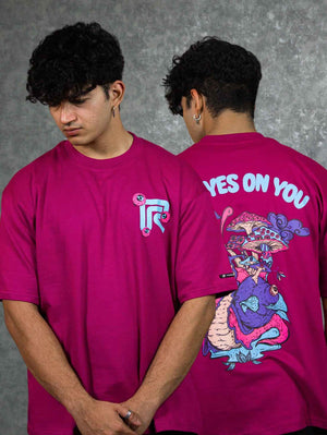 ALL EYES ON ME T - SHIRT - STICK IT UP