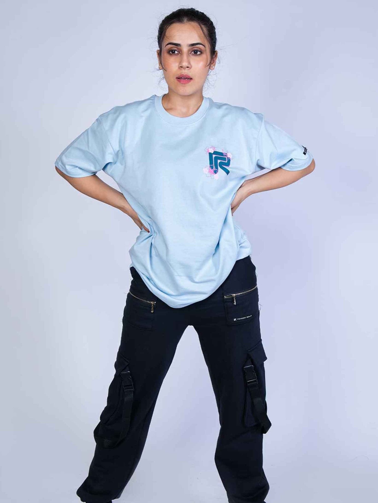 FIELD OF FLOWERS T-SHIRT - Premium oversized clothing by STICK IT UP
